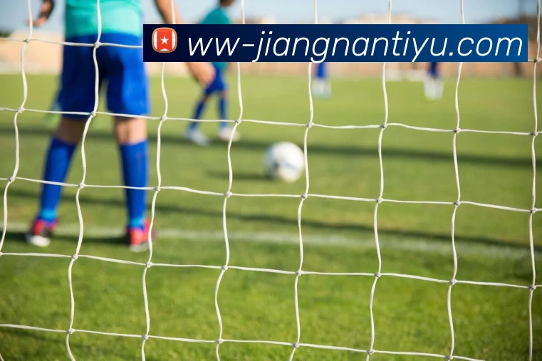 勇士官方发布赢球海报巴特勒笑容温暖成为封面人物