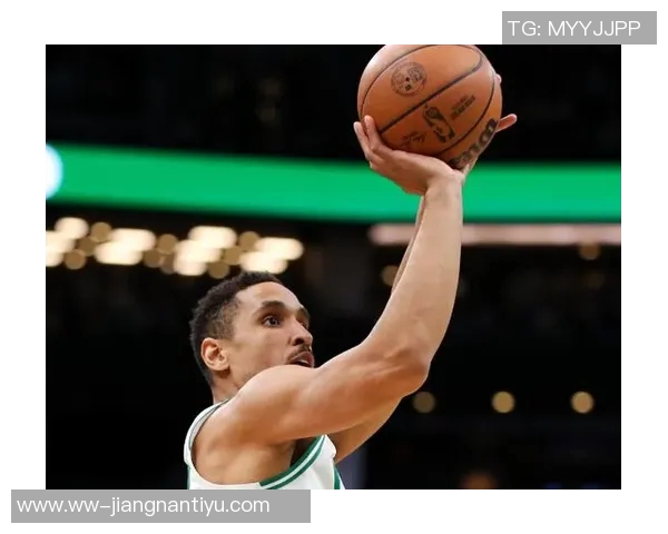 布朗上半场仅出场12分钟马祖拉强调均衡时间下半场表现出色